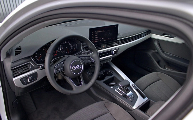 Audi A4 cena 165937 przebieg: 1, rok produkcji 2024 z Dąbrowa Tarnowska małe 254